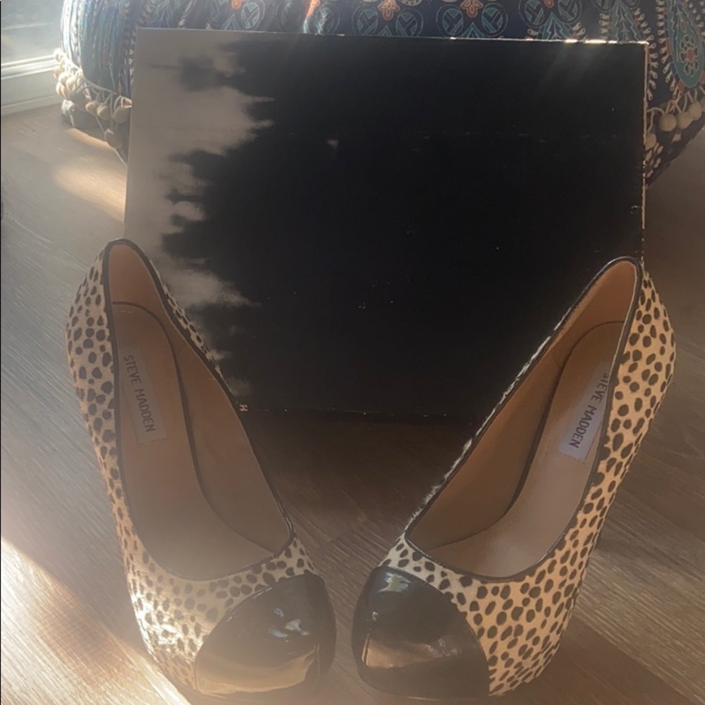 STEVE MADDEN Leopard and Patent Toe Platforms